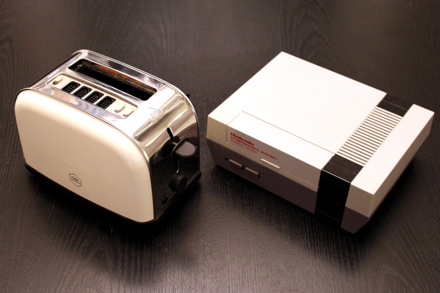 Nintoaster เจ๋ง ! Nintoaster เครื่องเกม Famicom ที่ดัดแปลงจากเครื่องปิ้งขนมปัง
