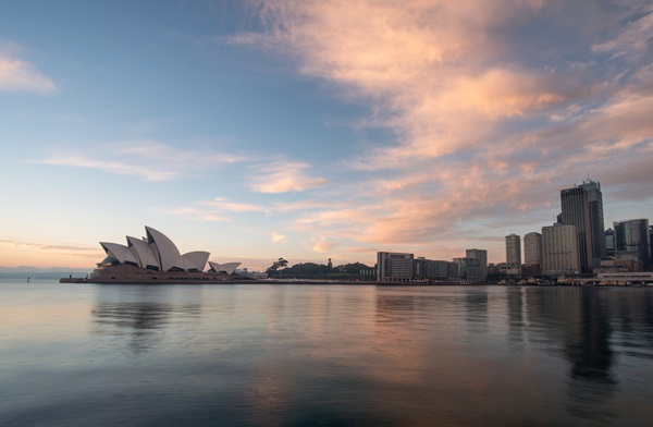 10 สถานที่พาหนีร้อน ไปเที่ยวสงกรานต์ต่างประเทศ