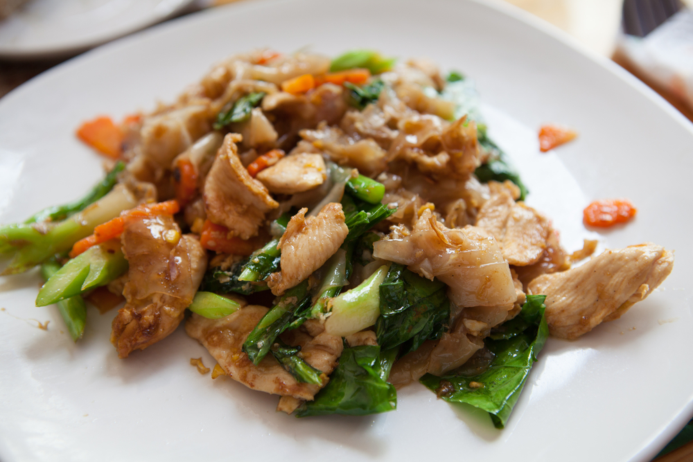  ผัดซีอิ๊วหมู อาหารตามสั่งจานด่วนด้วยไมโครเวฟ